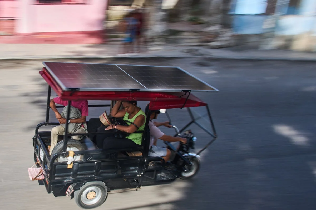 Solar-powered tricycles help Cubans navigate fuel shortages and blackouts