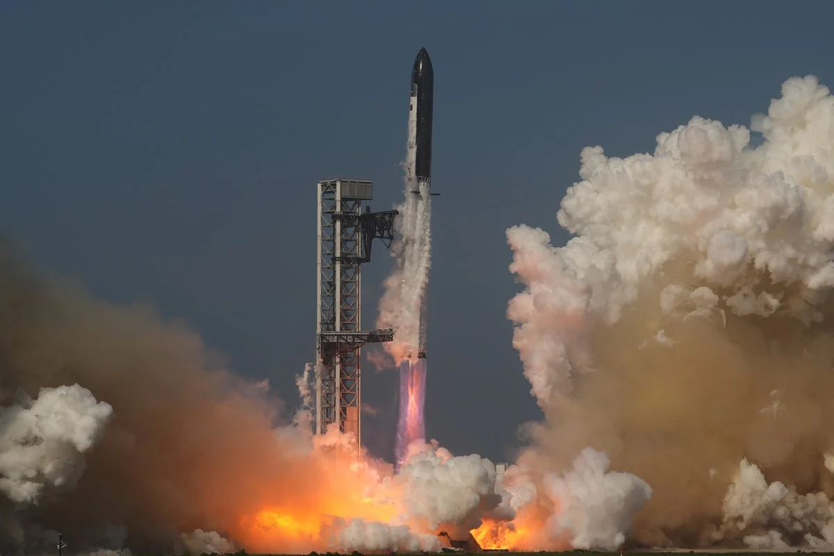 SpaceX Halts Starship Launches Following Test Flight Investigation